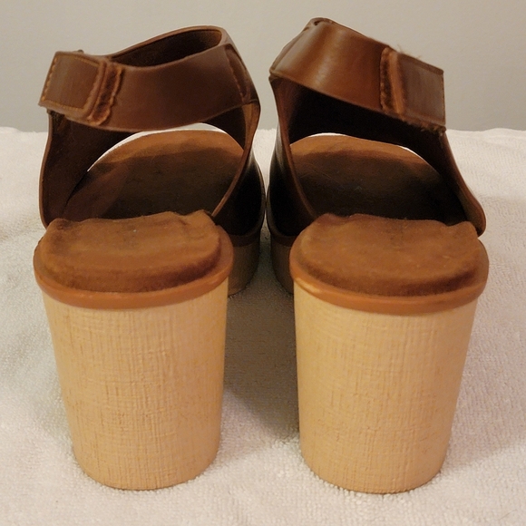 Pierre Dumas Sling Back Wedge Platform Sz 9 Brown Leather - Picture 4 of 12